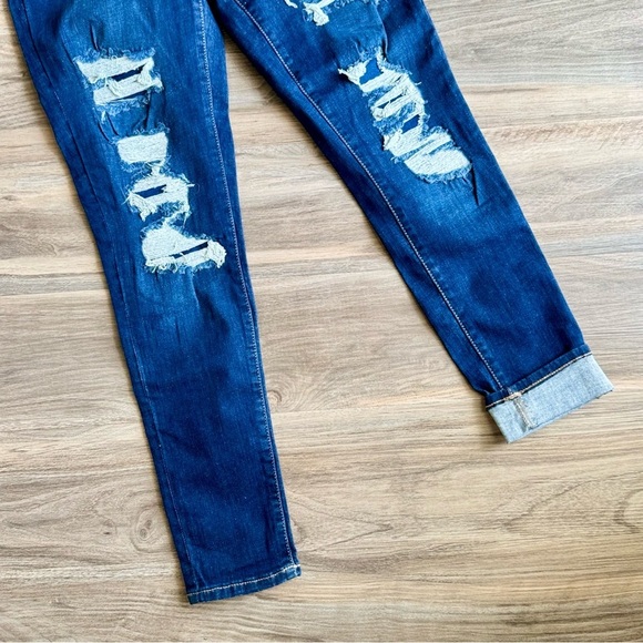 SO Juniors High Rise Distressed Jegging – Size 7/28W - Picture 5 of 10